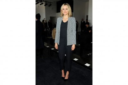 TAYLOR SCHILLING LOOK: COMPLETO BLACK E BLAZER A RIGHE