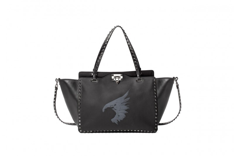 VALENTINO “Mirabilia Romae”: la borsa Rockstud