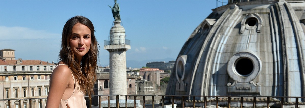 alicia-vikander_cover_desktop