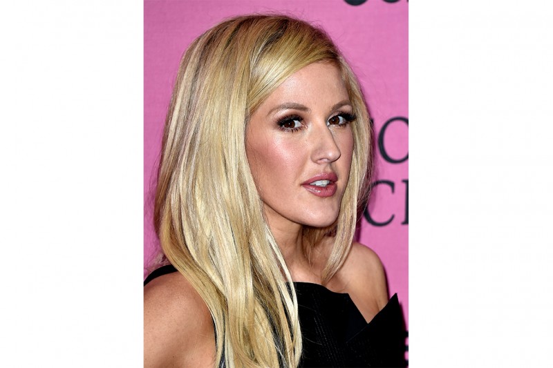 Ellie Goulding trucco: luce sulle gote