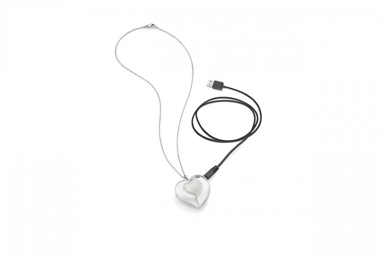Morellato “Talk to your heart”, il primo gioiello che interagisce con lo smartphone
