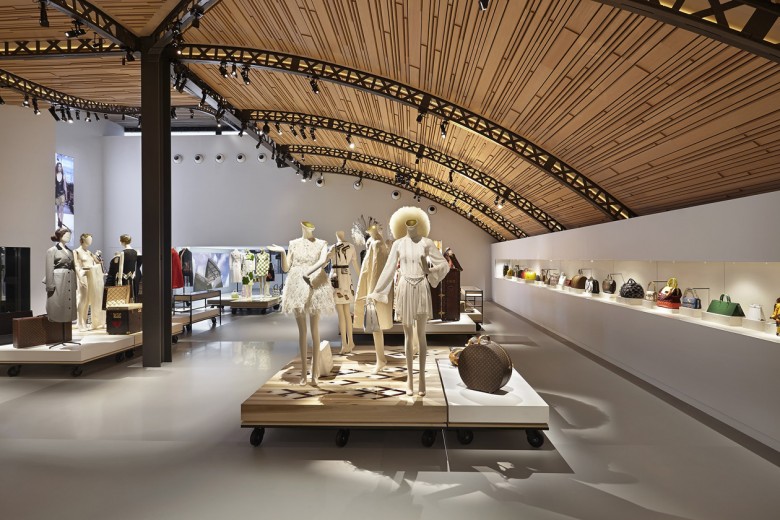 LOUIS VUITTON apre l’esclusiva Galerie di Asnières