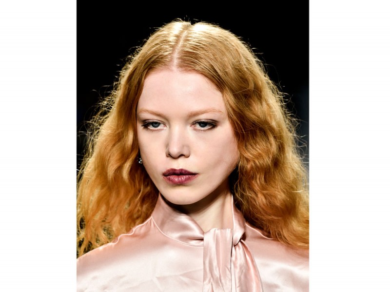 Bottega Veneta capelli mossi