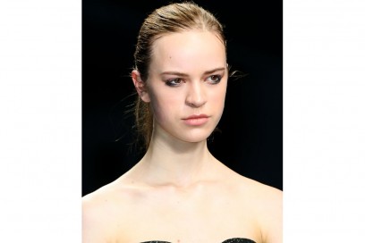 Emilio De La Morena capelli raccolti