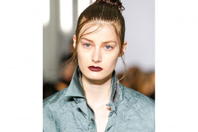 Yang Li capelli raccolti