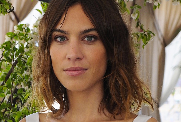 Alexa Chung: l’evoluzione del suo beauty look