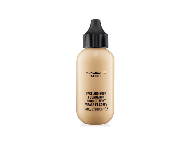 make-up-corpo-mac-face-and-body