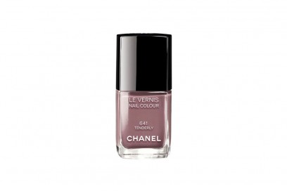 smalti-unghie-corte-chanel-le-vernis-tenderly