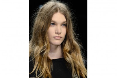 tendenze-capelli-lunghi-autunno-inverno-2015-2016-sfilata-Simonetta-Ravizza