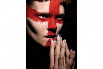 tendenze-unghie-autunno-inverno-2015-mac-sfilata-gareth-pugh