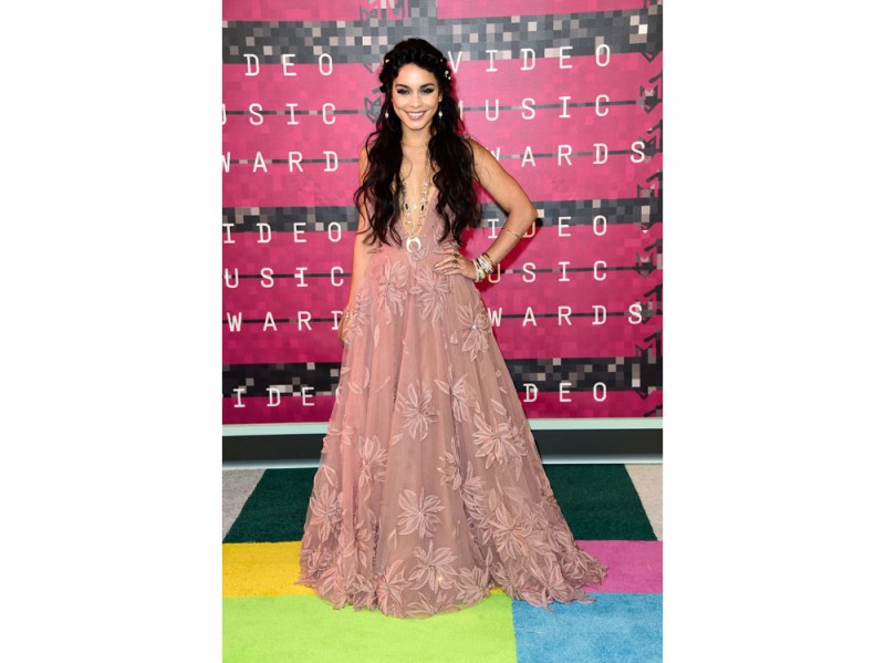 vanessa-hudgens-mtv-vma