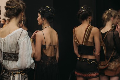 Alberta_Ferretti_backstage_web-108