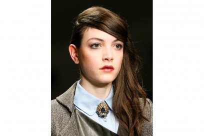 Bora Aksu acconciatura