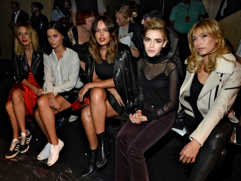 Camille-Rowe,-Leigh-Lezark,-Atlanta-de-Cadenet-Taylor,-Kiernan-Shipka-and-Hailey-Baldwin-da-rag-and-bone-getty