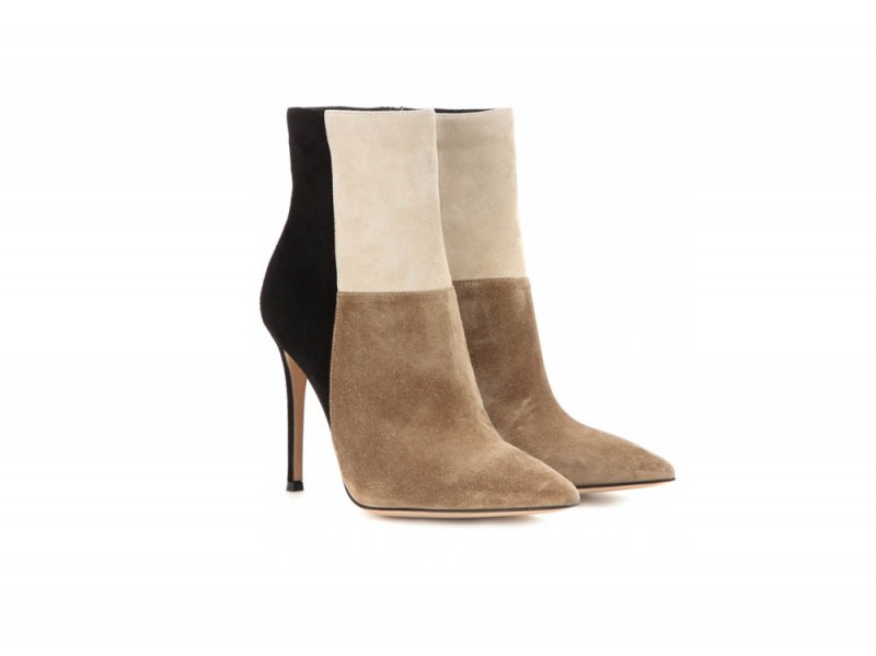 GIANVITO ROSSI BOOTS MYTH