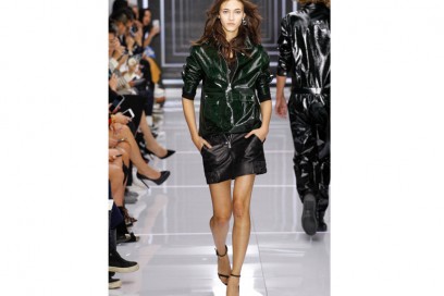 Greta-Varlese-Versus-Versace