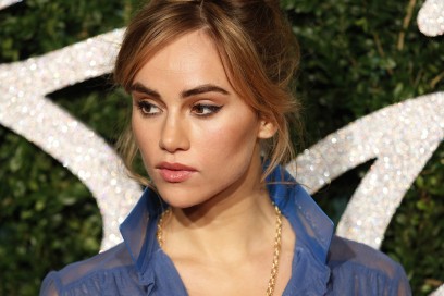 Suki-Waterhouse-make-up-6