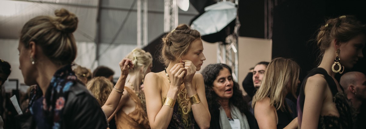 cover-alberta-ferretti-backstage-desktop