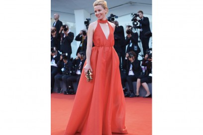 elizabeth-banks-venezia-rosso-getty