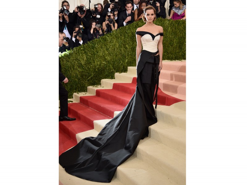 emma-watson-calvin-klein