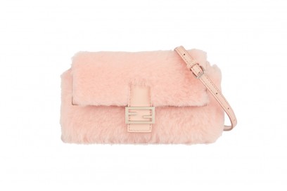 fendi-borsa-tracolla-pelo-rosa