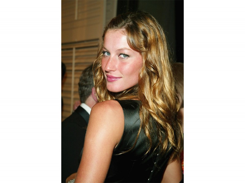 gisele-bundchen-capelli-2003