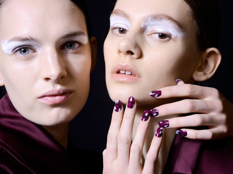 manicure-unghie-dark-autunno-inverno-2015-2016-sfilata-Kenzo
