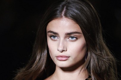 mfw-PE-2016-beauty-look-versace