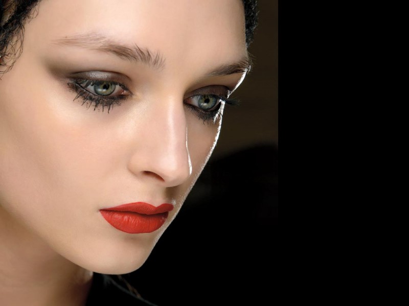 trucco-labbra-tendenza-autunno-inverno-2015-sfilata-m-lhuillier