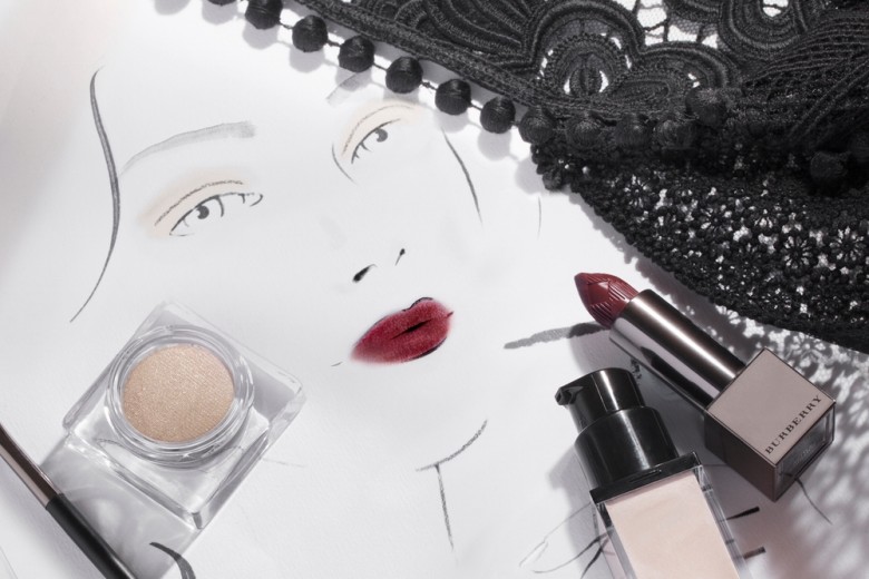 Il beauty look della sfilata Burberry Prorsum Donna PE 2016