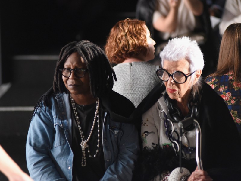 woophi-goldberge–iris-apfel-Carmen-Marc-Valvo-getty