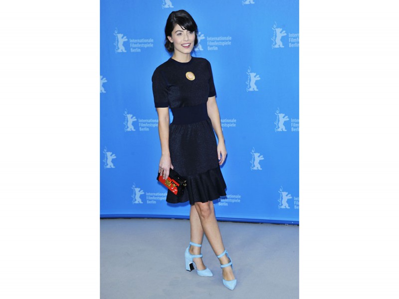 Alessandra-Mastronardi-in-Louis-Vuitton_1