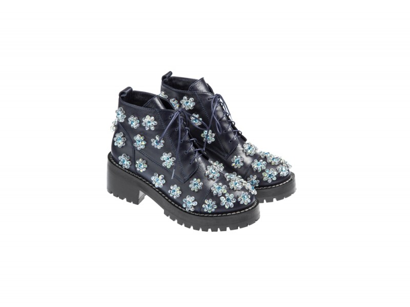 Anouki_FW15_shoes_boots_dark-blue_Dark-Blue-Ankle-Boots-With-Crystals_640x960_v5_424323924