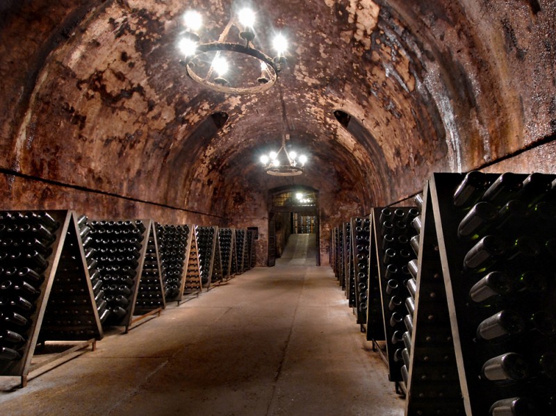 Cantina-del-XVII-Secolo-tagliata