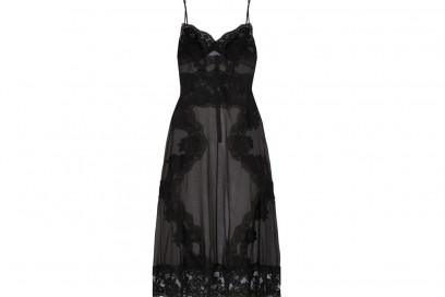 DOLCE-&-GABBANA-Chantilly-lace-paneled-chiffon-chemise_NET