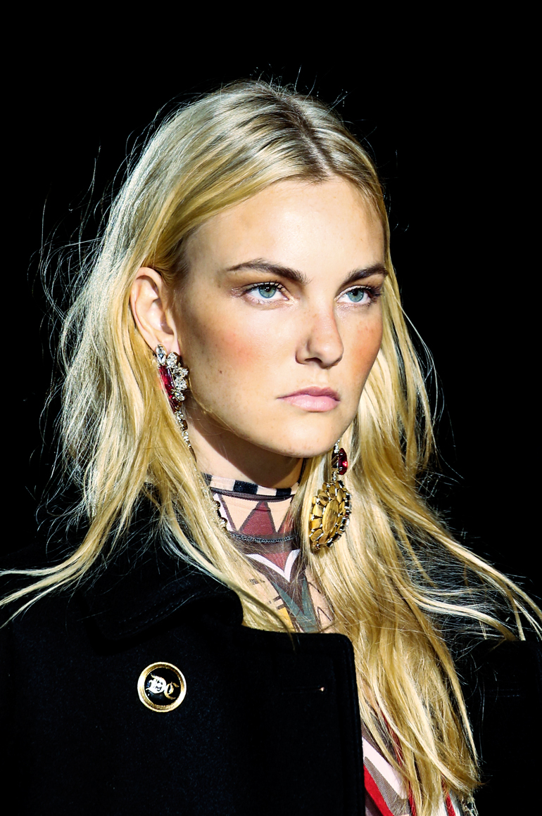 Dsquared2_bty_W_F15_MI_012