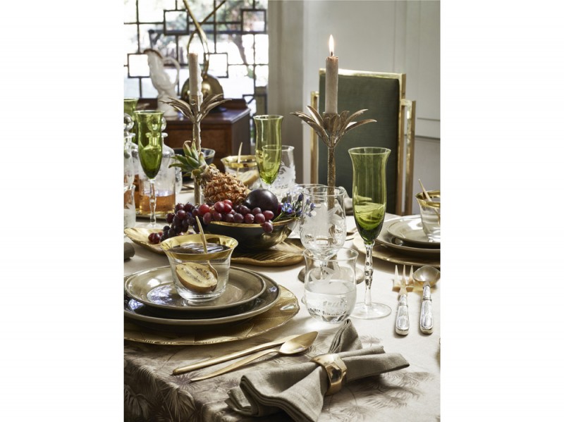 Oro e verde sulla tavola