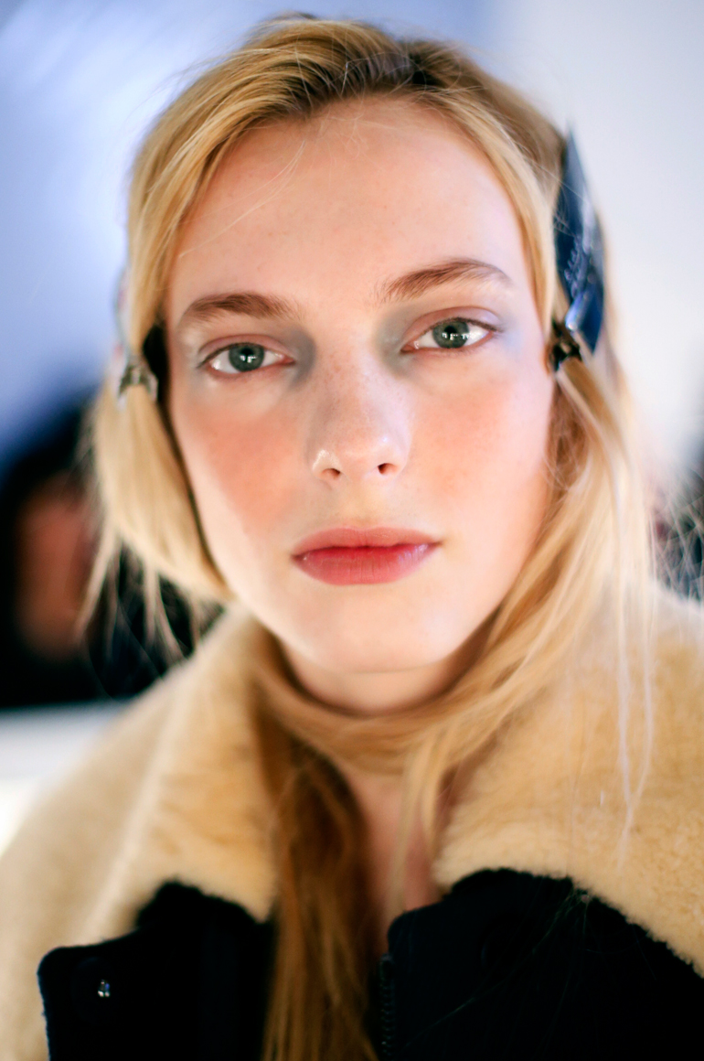 Simone-Rocha_bbt_W_F15_LO_001