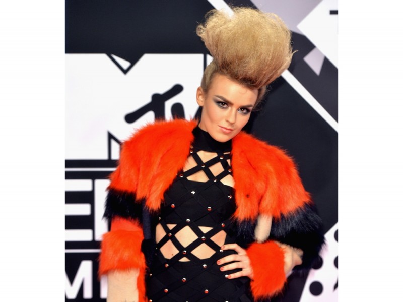 Tallia-Storm-mtv-ema-milano-2015