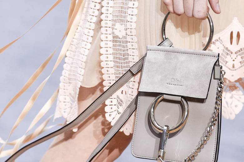 Chloé PE 2016: la sfilata in 10 dettagli