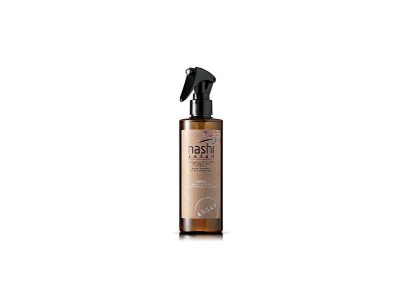 kaya-scodelario-capelli-Nashi-Argan-Easy-Beauty-Extender