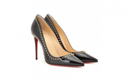 pumps con borchie christian louboutin