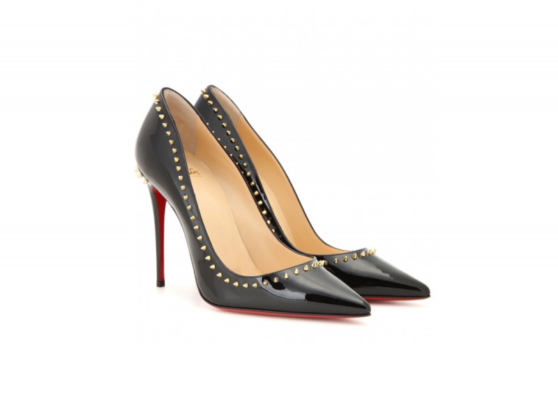 pumps con borchie christian louboutin