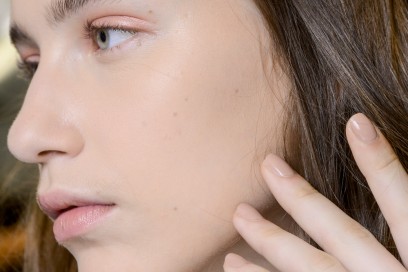 smalti-chiari-tendenza-autunno-inverno-2015-sfilata-Christian-Dior