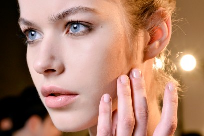 smalti-chiari-tendenza-autunno-inverno-2015-sfilata-Costume-National