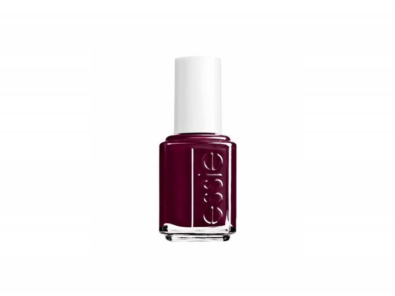 smalti-rouge-noir-essie-professional-in-the-lobby