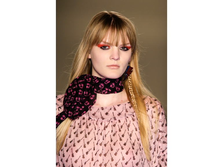 tagli-capelli-tendenze-autunno-inverno-2015-2016-sfilata-Au-Jour-Le-Jour-01
