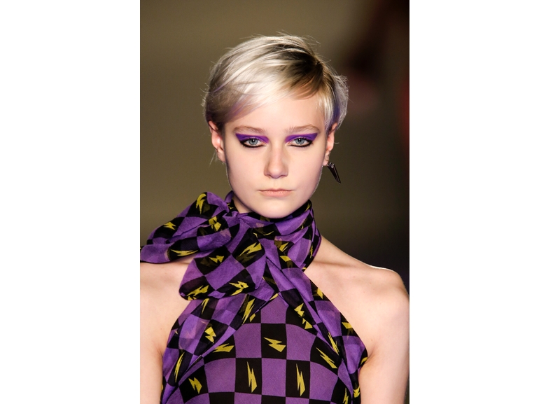 tagli-capelli-tendenze-autunno-inverno-2015-2016-sfilata-Au-Jour-Le-Jour-02