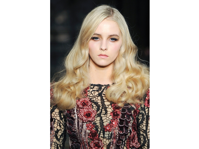 tagli-capelli-tendenze-autunno-inverno-2015-2016-sfilata-Mimi-Tran