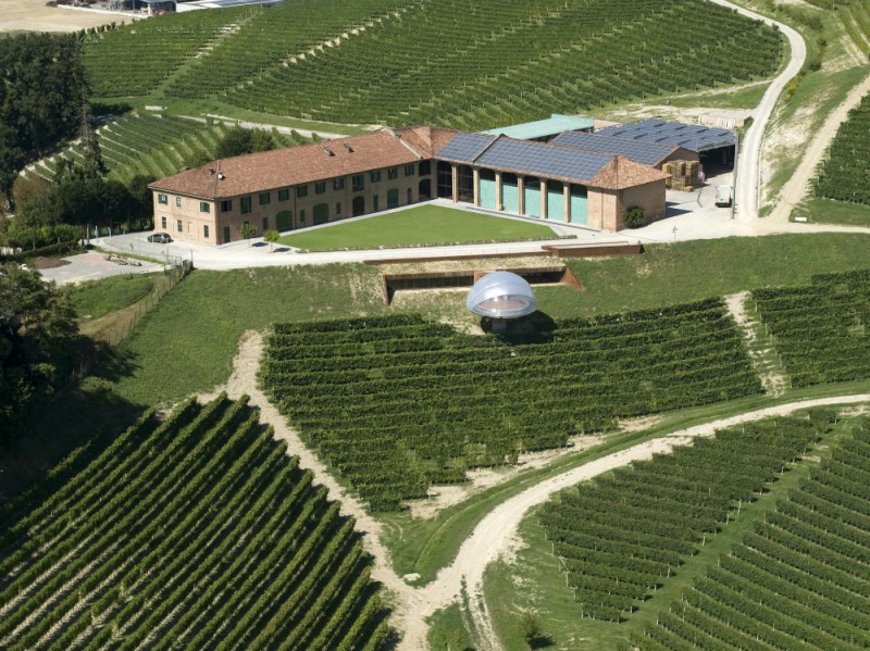 veduta cantina Ceretto